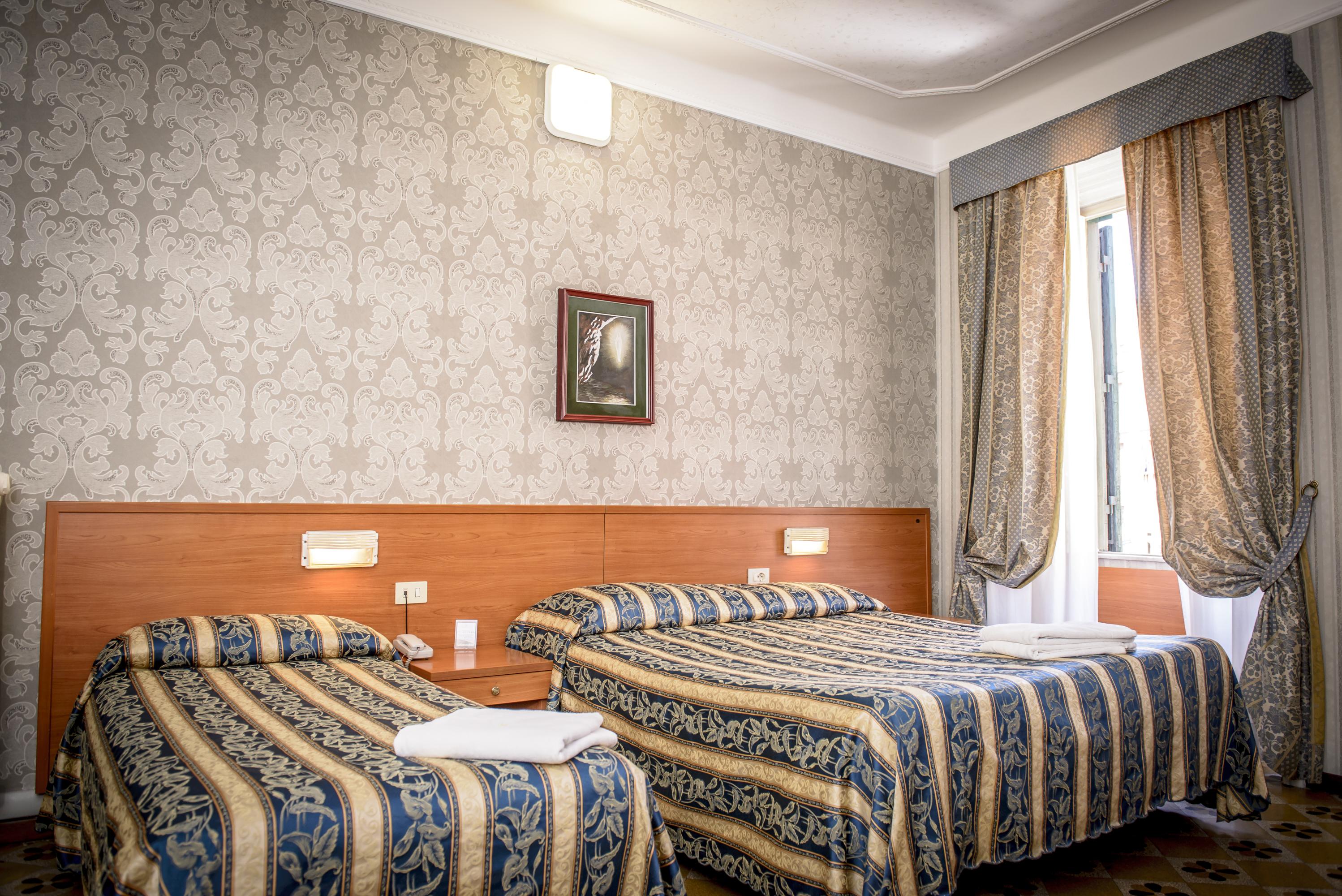 Hotel Emmaus Roma Exterior foto